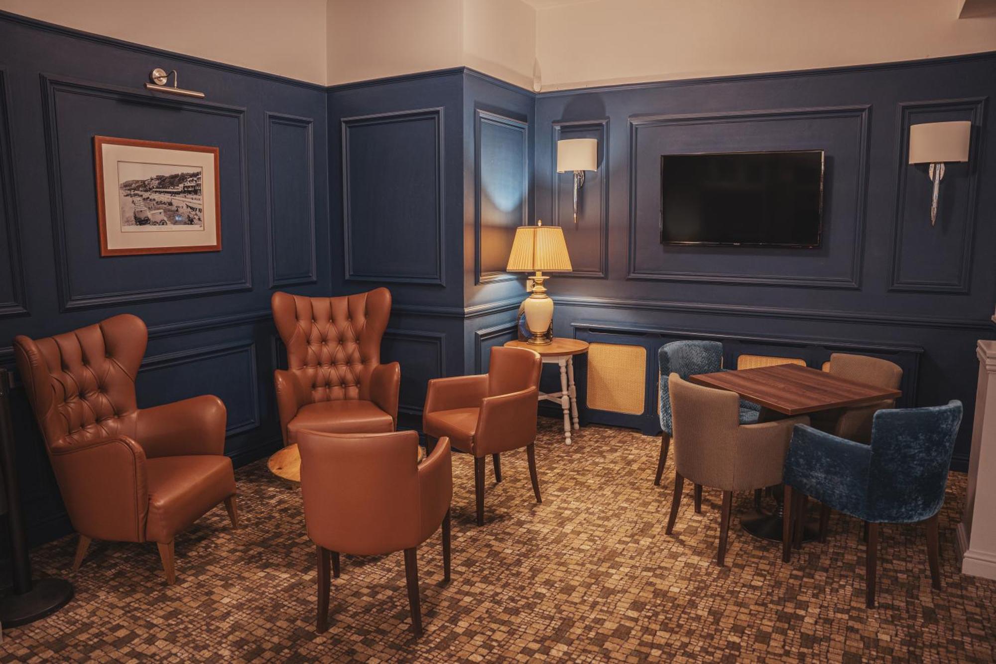 Trouville Hotel By Compass Hospitality Sandown Exterior photo